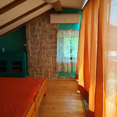 Country house Cres *